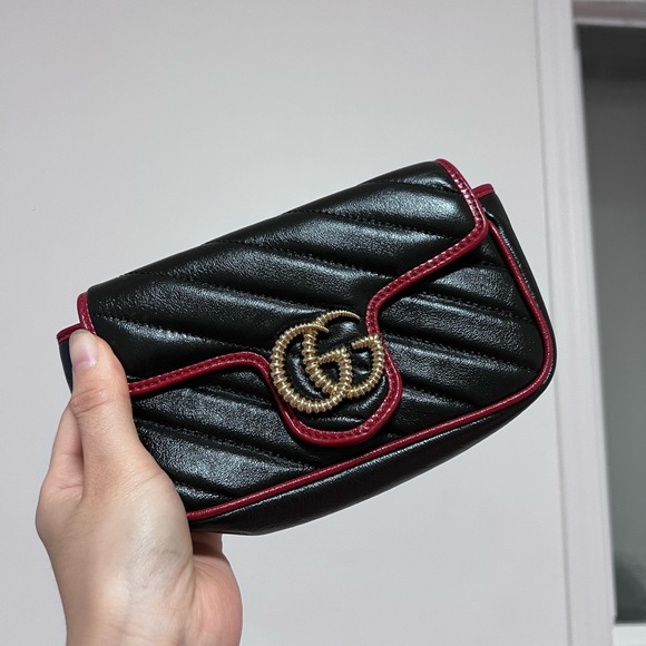 Gucci GG Marmont Flap Bag Diagonal Quilted Leather Super Mini - Picture 4 of 4